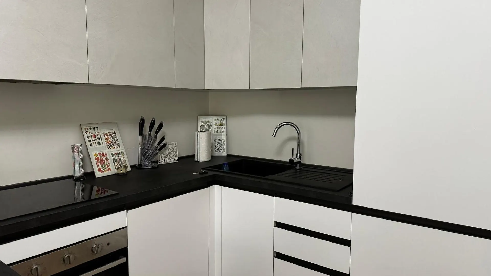 Apartment Macchi 61 - Central Station Milan